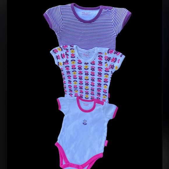 ** 2 for $20**  Three piece set Baby Plus onesies bundle. Size
3-6 month - Picture 1 of 16